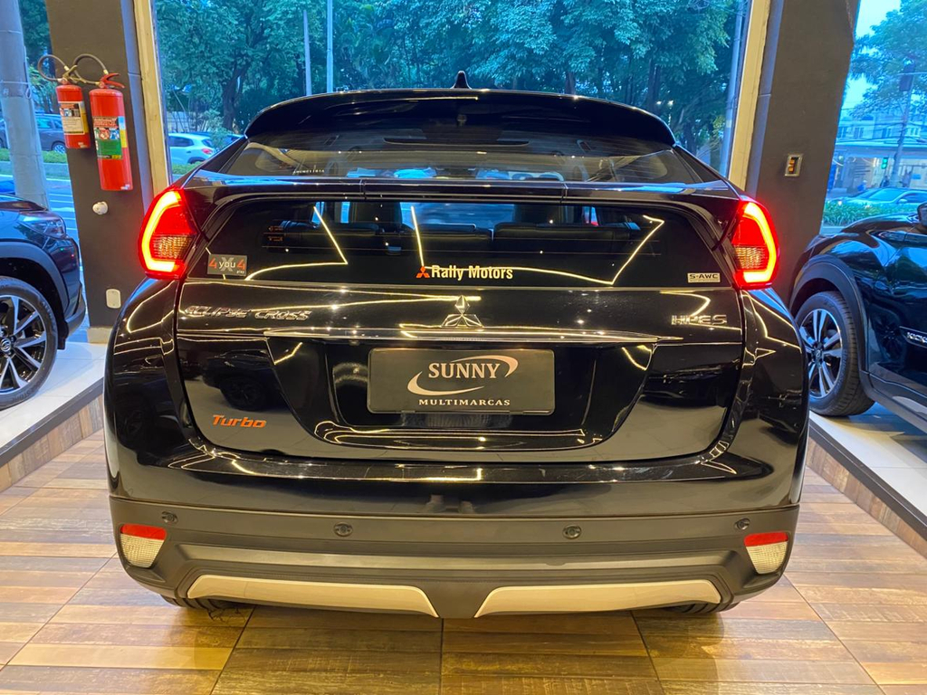 Mitsubishi Eclipse Cross Preto