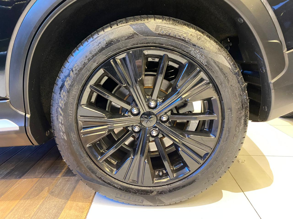 Mitsubishi Eclipse Cross Preto