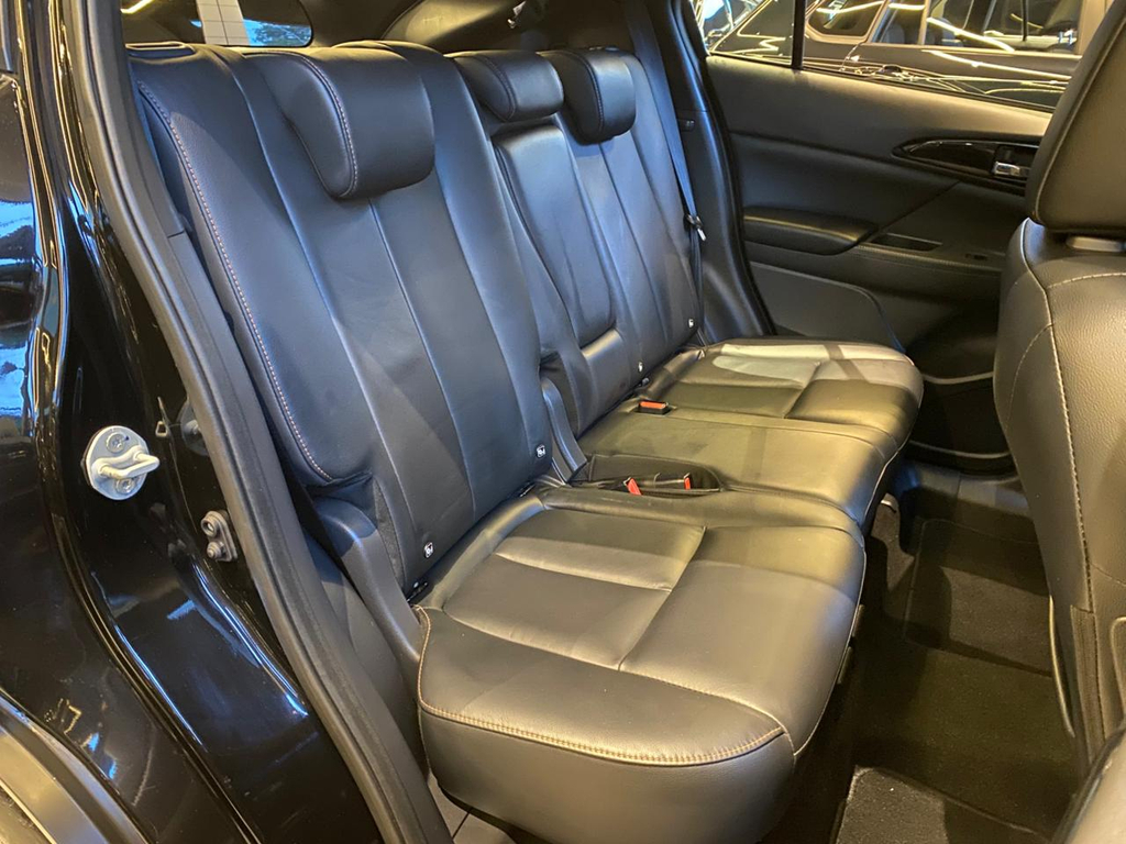 Mitsubishi Eclipse Cross Preto