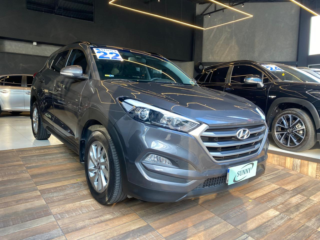 Hyundai Tucson Cinza