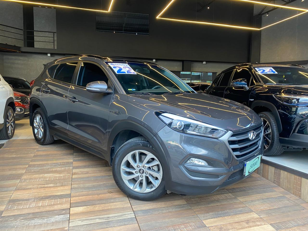 Hyundai Tucson Cinza