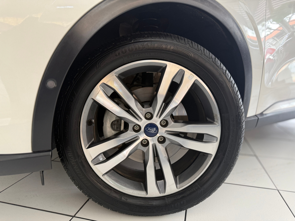 Ford TERRITORY Branco