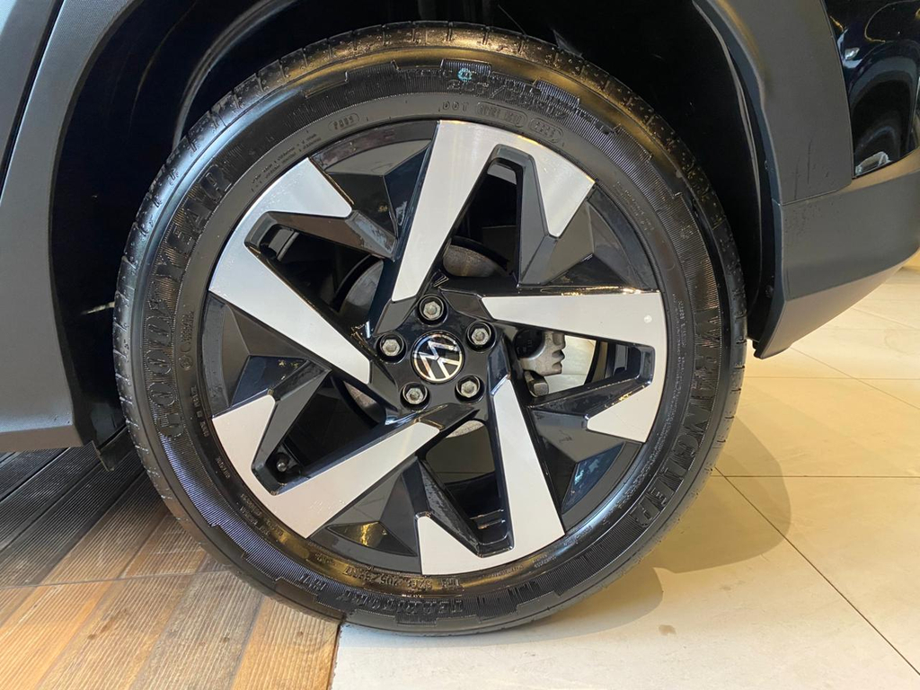 Volkswagen Tera Preto