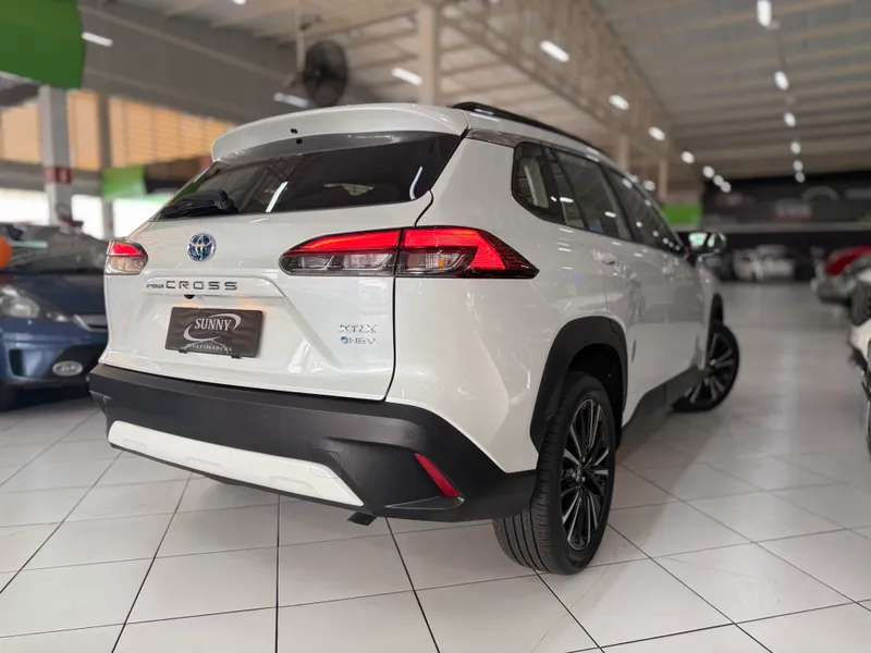 Toyota Corolla Cross Branco