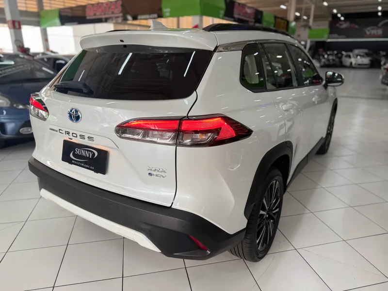 Toyota Corolla Cross Branco