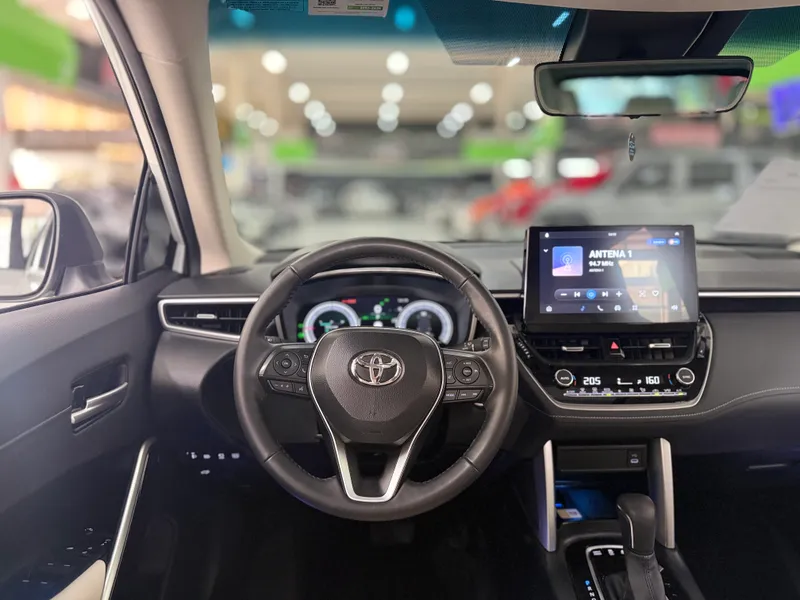 Toyota Corolla Cross Branco