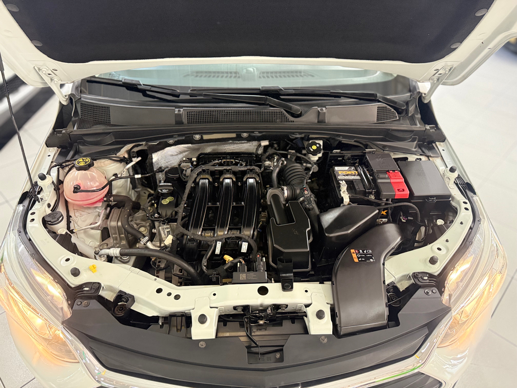 Chevrolet Onix Branco
