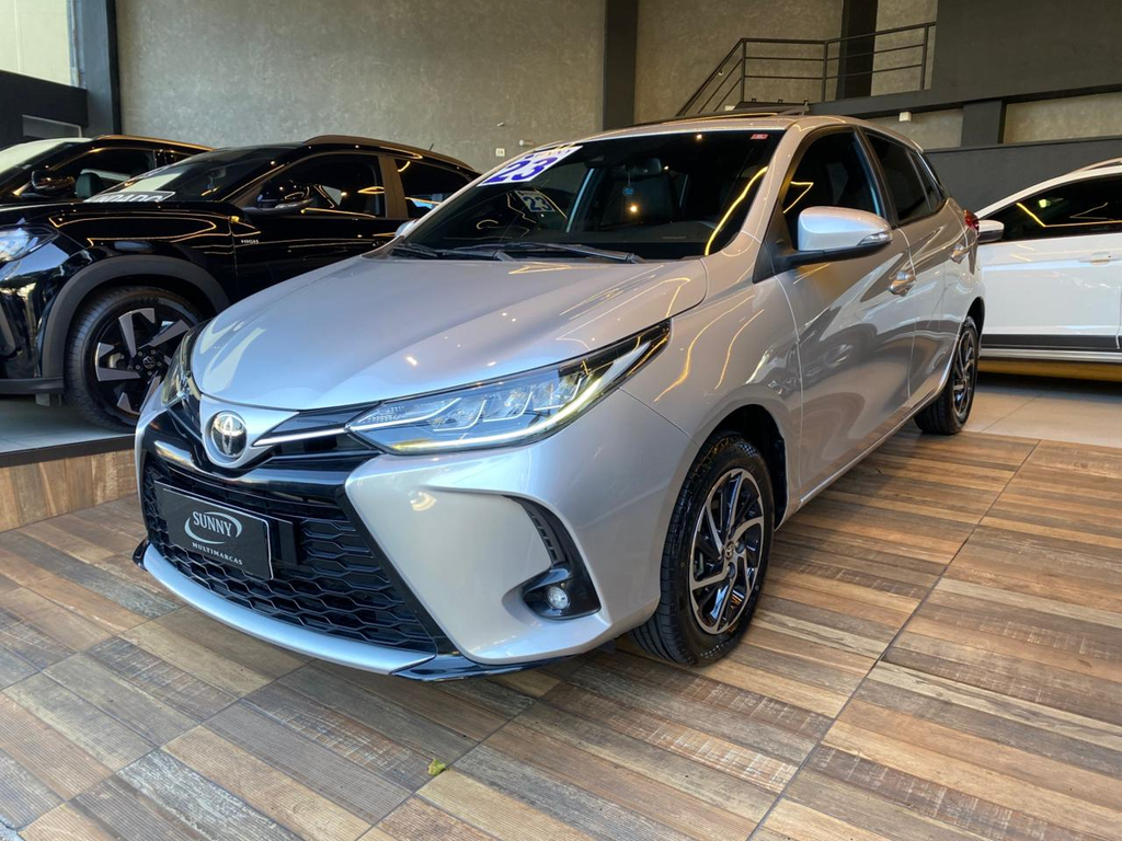 Toyota Yaris Hatch Prata