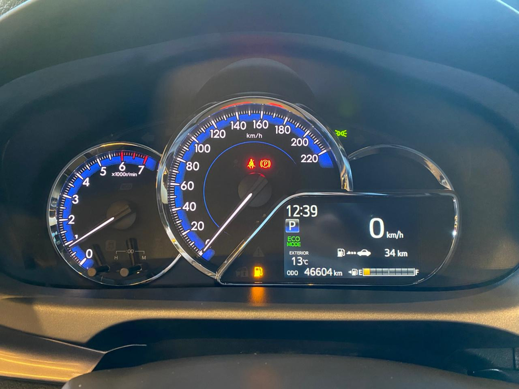 Toyota Yaris Hatch Prata