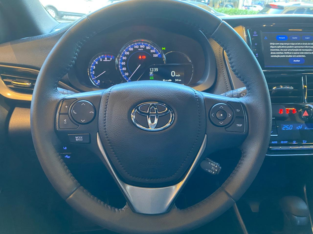 Toyota Yaris Hatch Prata