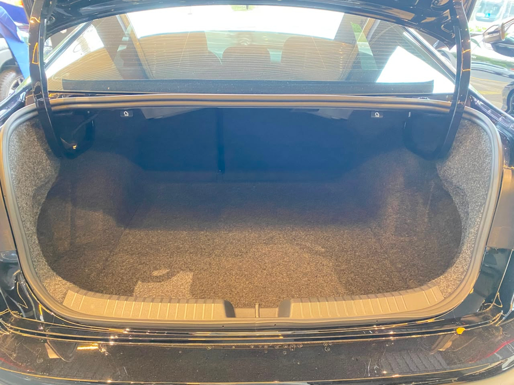 Volkswagen Jetta Preto