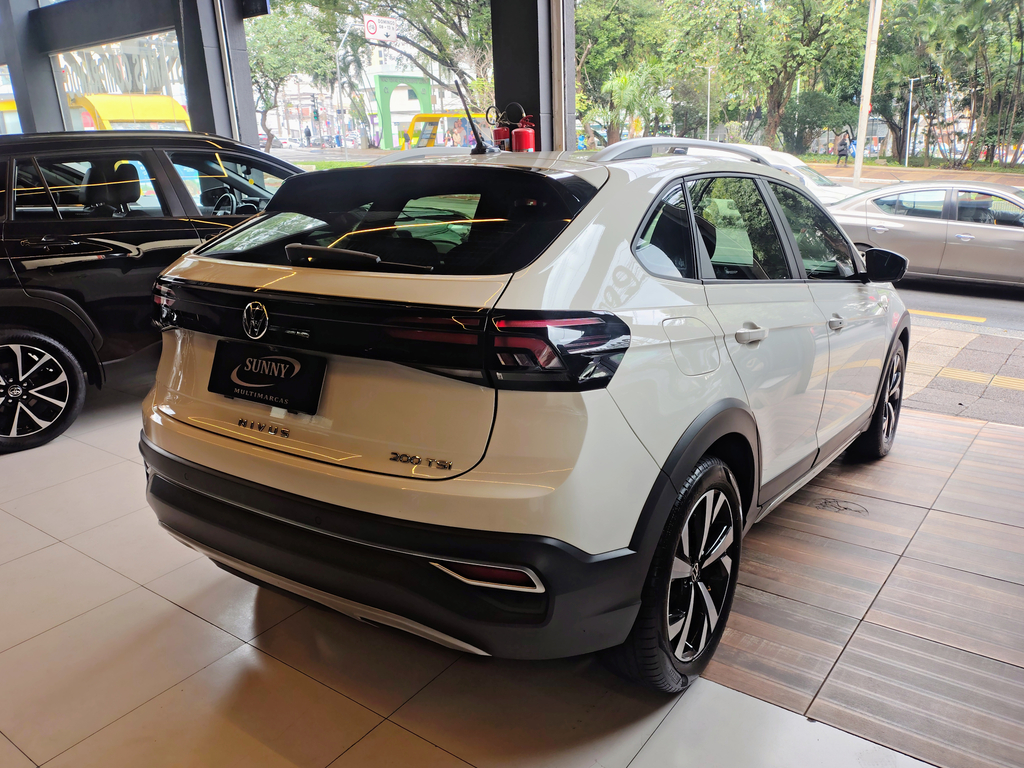 Volkswagen Nivus Branco