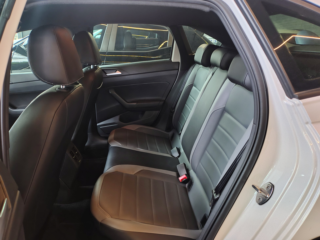 Volkswagen Nivus Branco