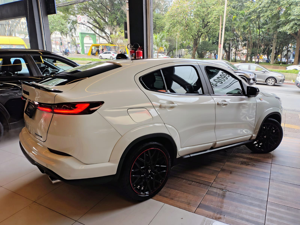 Fiat FASTBACK Branco