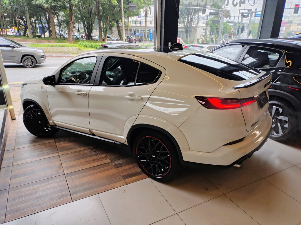 Fiat FASTBACK Branco