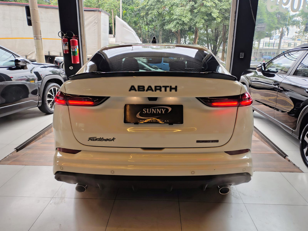 Fiat FASTBACK Branco
