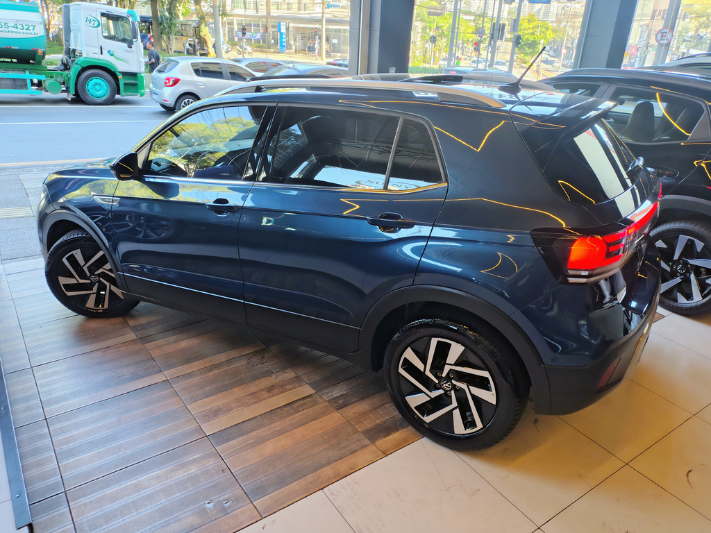 Volkswagen T-Cross Azul