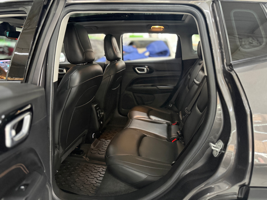 Jeep Compass Cinza