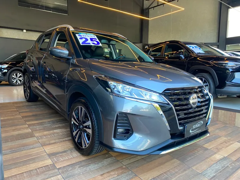 Nissan Kicks Cinza