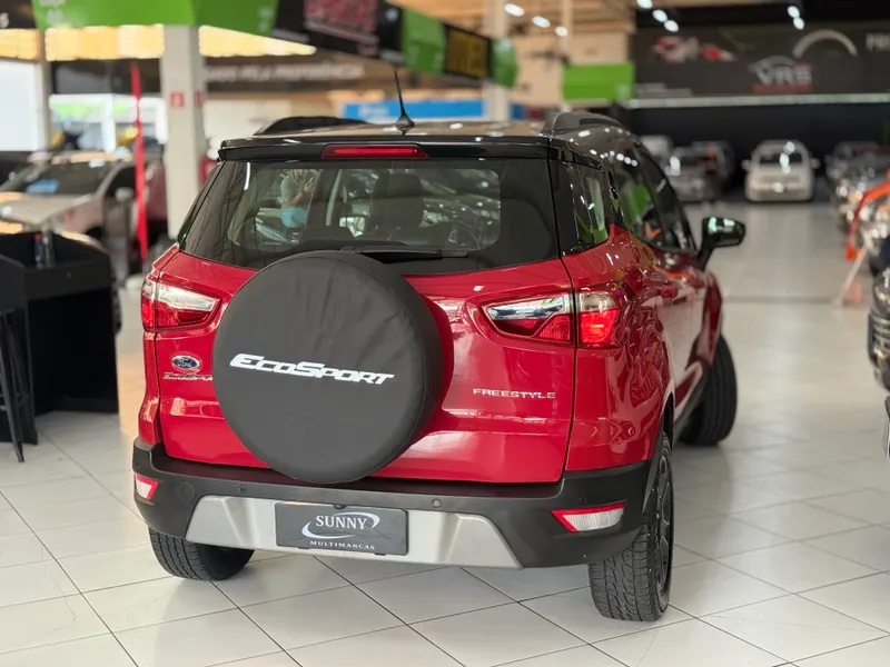 Ford EcoSport Vermelho