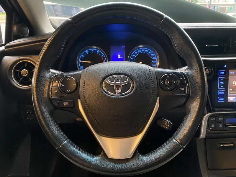 Toyota Corolla Preto