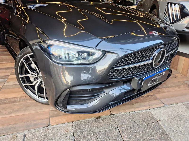 Mercedes Benz C-300 Cinza