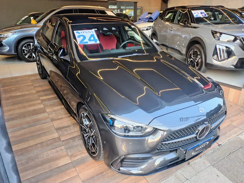 Mercedes Benz C-300 Cinza