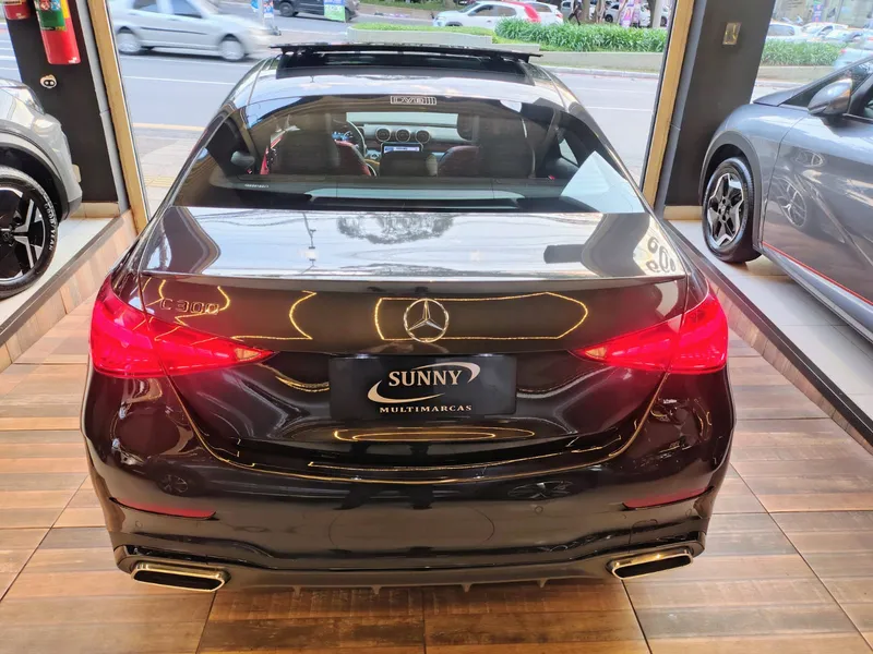 Mercedes Benz C-300 Cinza