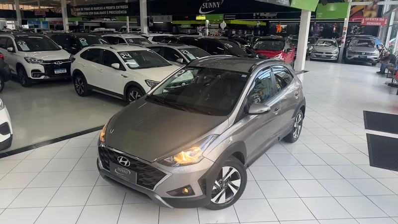 Hyundai HB20X Prata