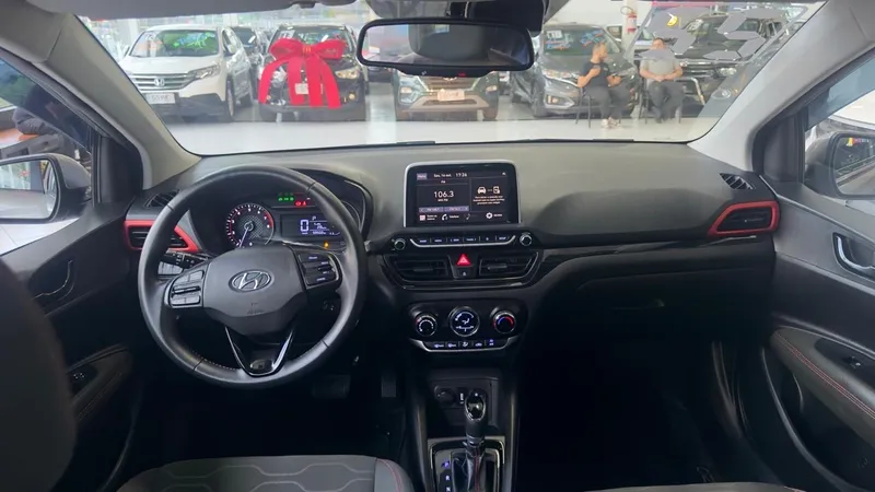 Hyundai HB20X Prata