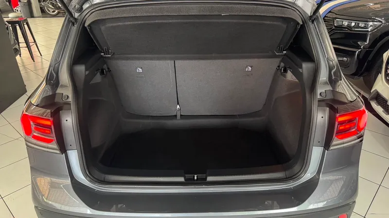 Volkswagen T-Cross Cinza