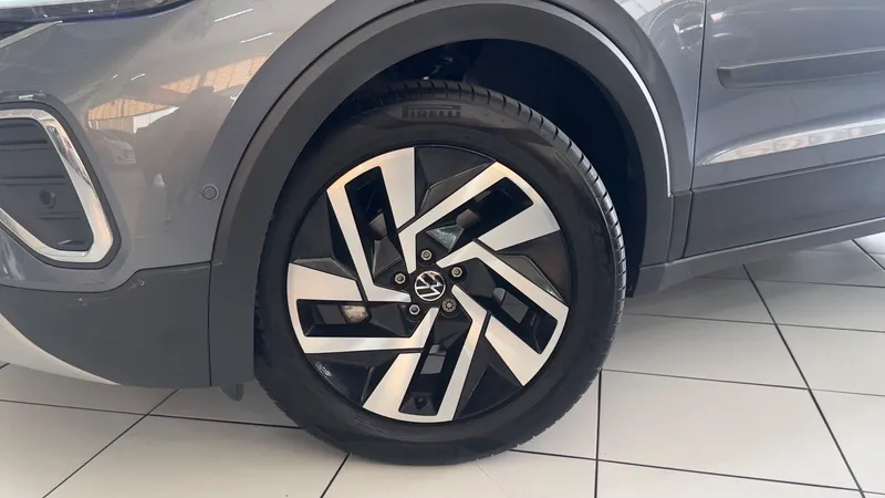 Volkswagen T-Cross Cinza