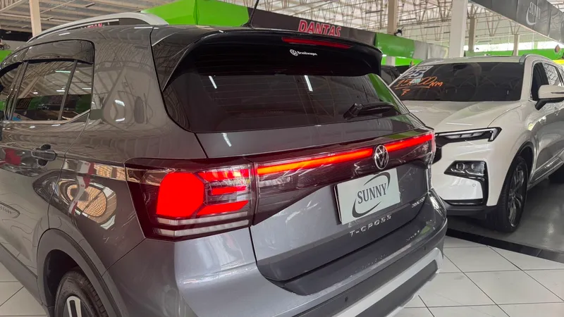 Volkswagen T-Cross Cinza