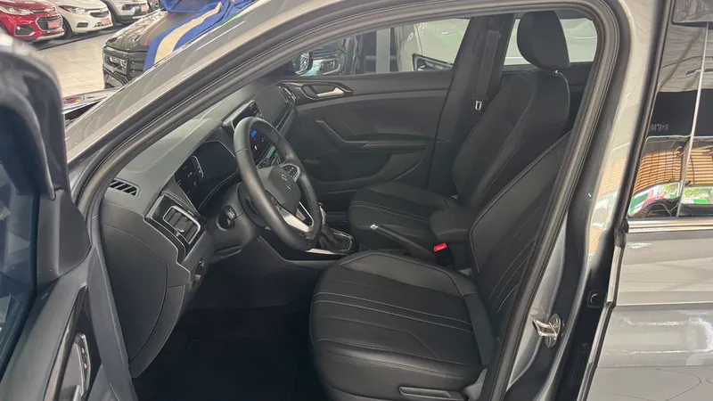 Volkswagen T-Cross Cinza