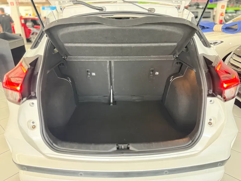 Nissan Kicks Branco