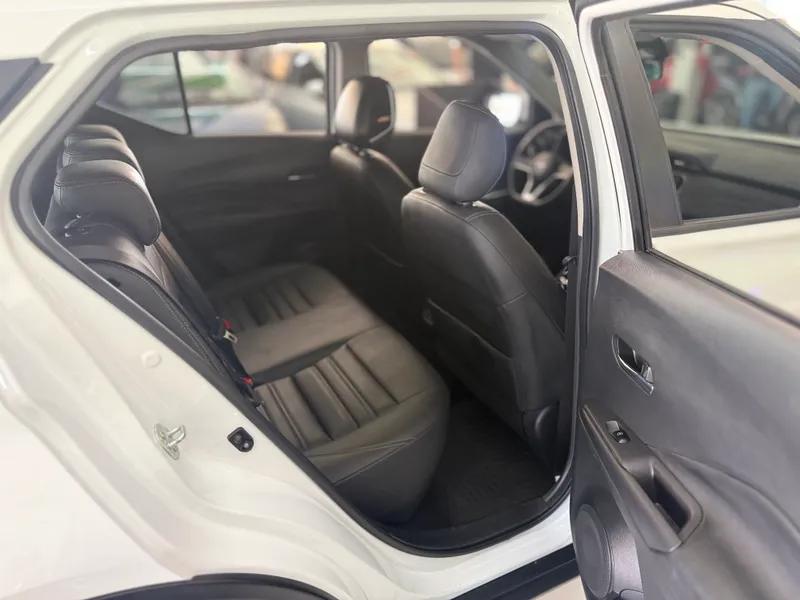 Nissan Kicks Branco