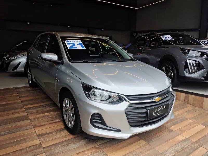 Chevrolet Onix Prata