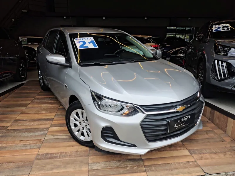 Chevrolet Onix Prata