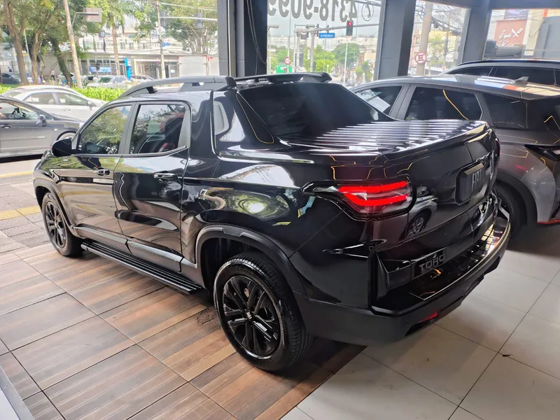 Fiat Toro Preto