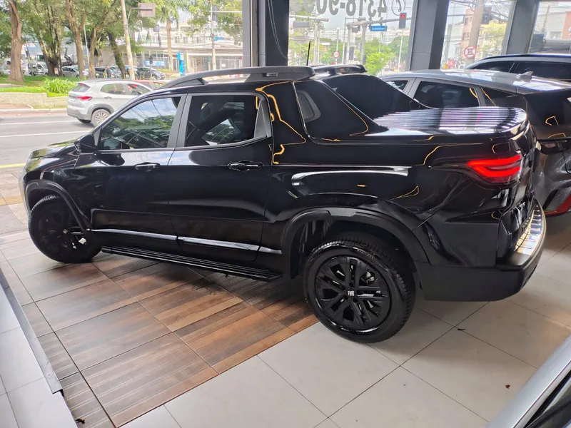 Fiat Toro Preto