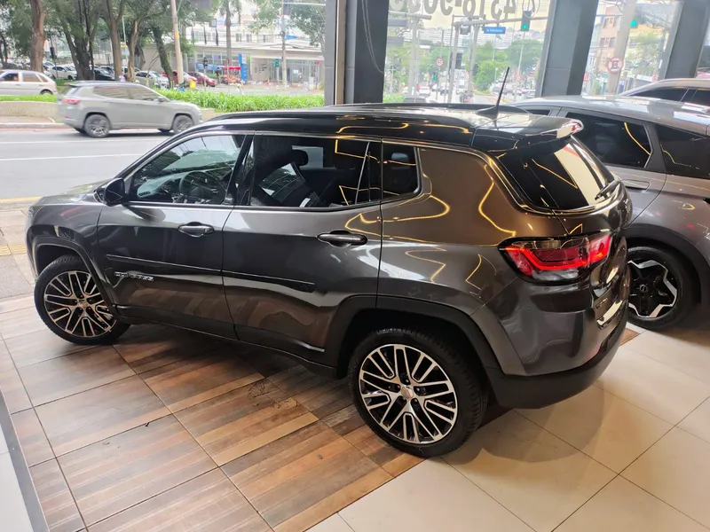 Jeep Compass Cinza