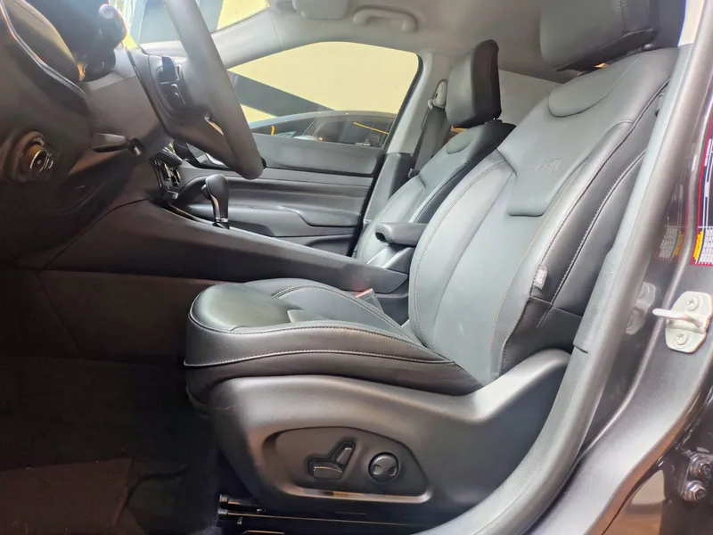 Jeep Compass Cinza