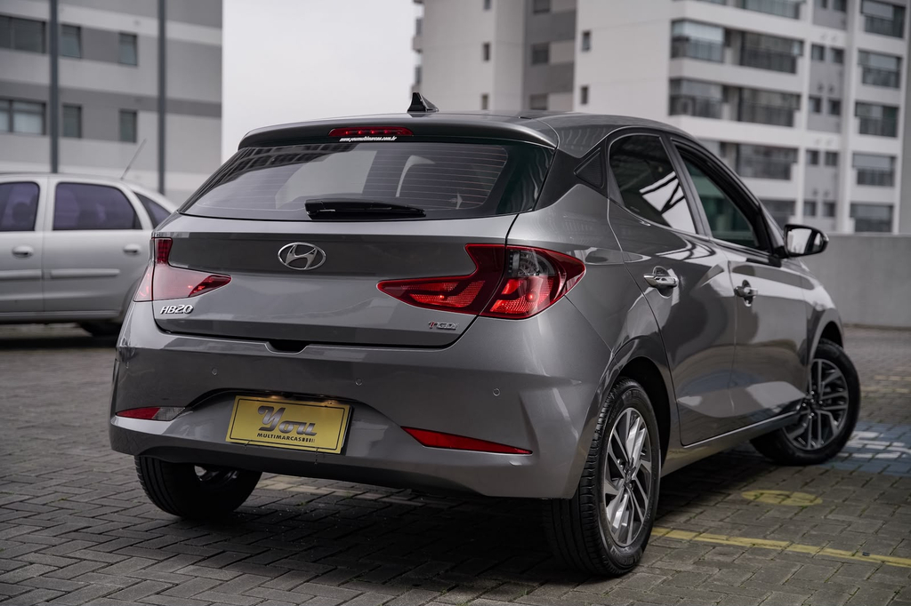 Hyundai HB20 Cinza