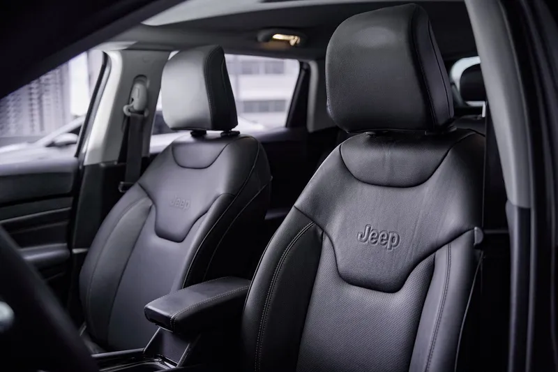 Jeep Compass Prata