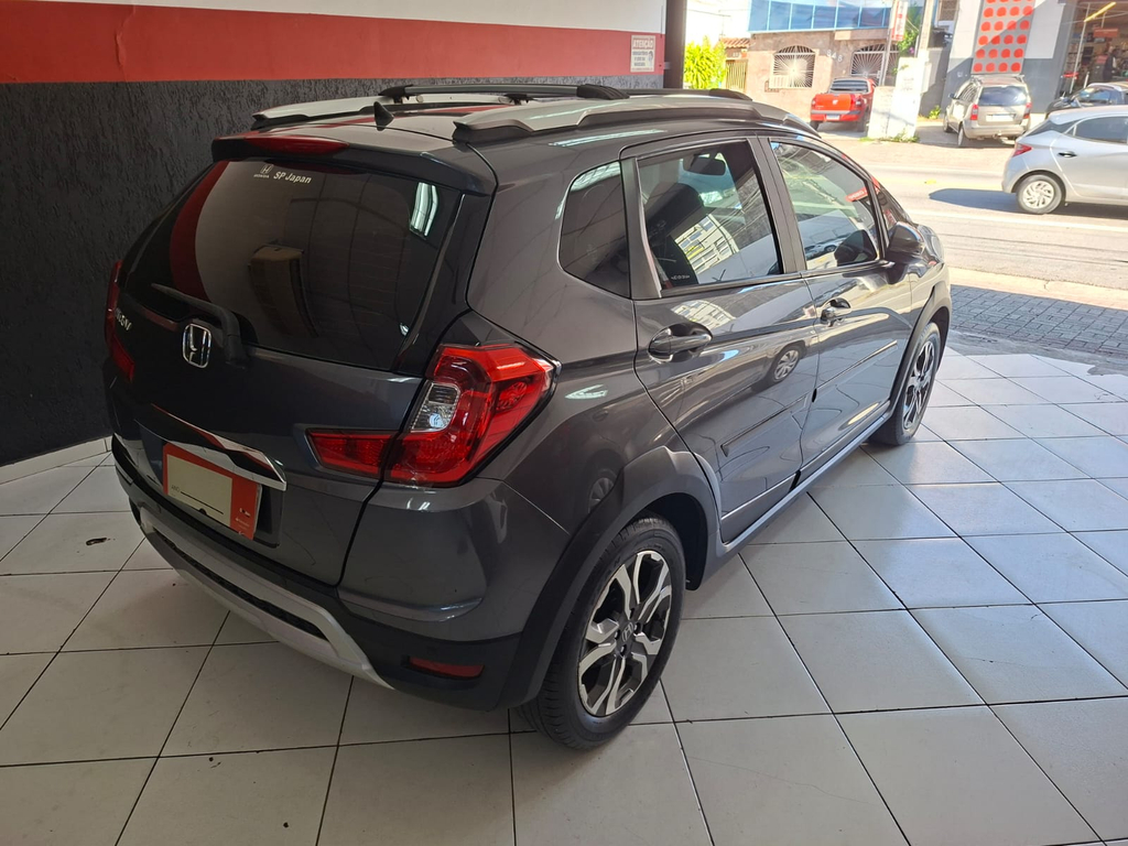 Honda WR-V Cinza