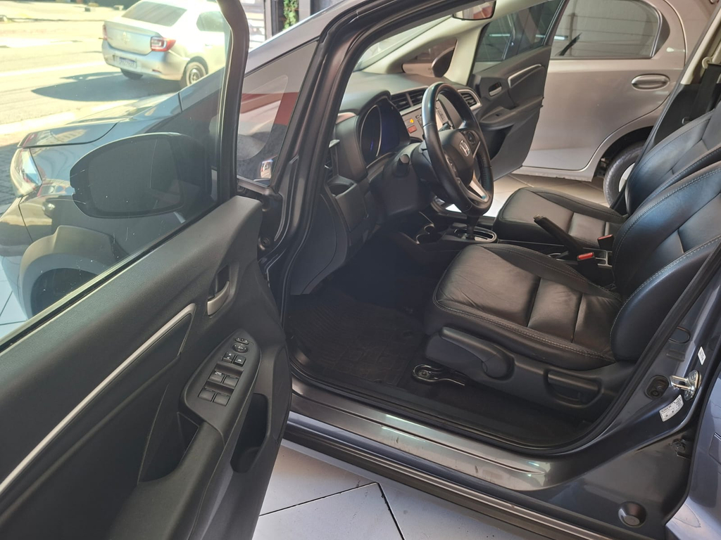 Honda WR-V Cinza