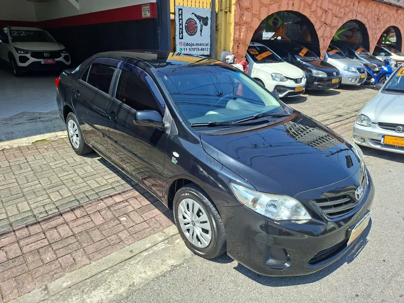 Toyota Corolla Preto