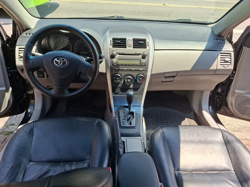 Toyota Corolla Preto