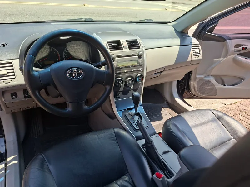 Toyota Corolla Preto