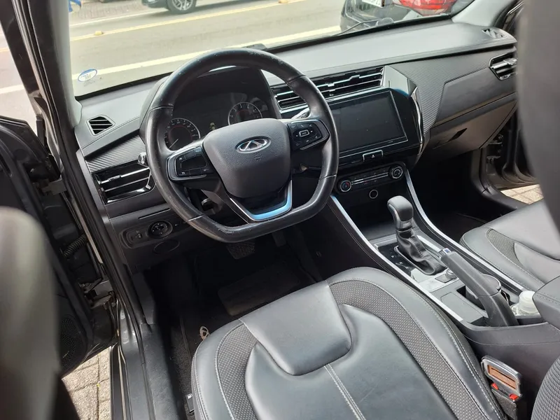Chery Tiggo 3x Cinza